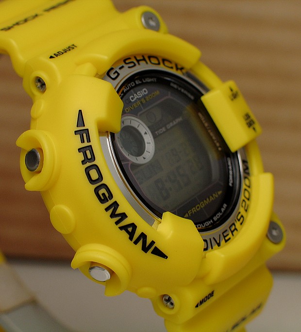 Some Pictures of the Yellow G-Shock Frogman – GF8250-9JF